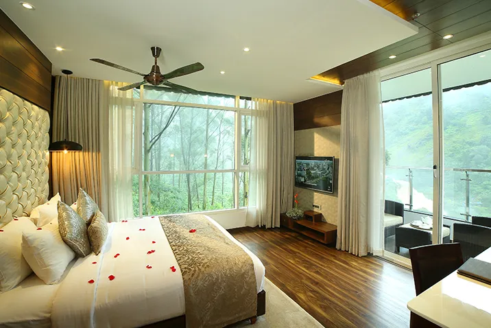 5 star resorts in munnar